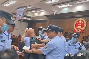 很强！王哲林半场疯狂进攻广东内线 13中9高效得到21分